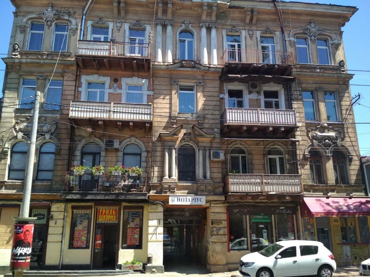 Apartments Ilona Odessa Esterno foto